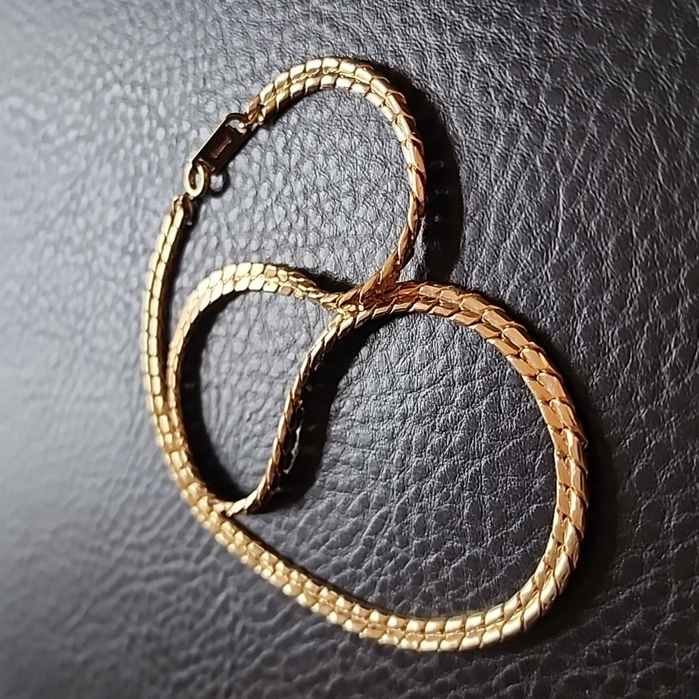 VTG Amway necklace